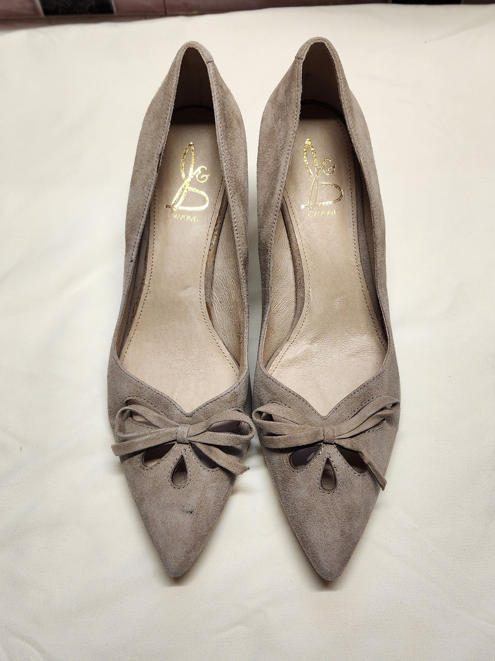 Joan & David Suede Bow Pointed Toe Kitten Heels Women 10M Grey Cutout Feminine